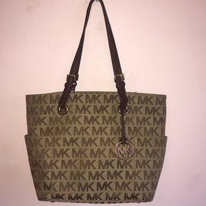 Michael Kors purse